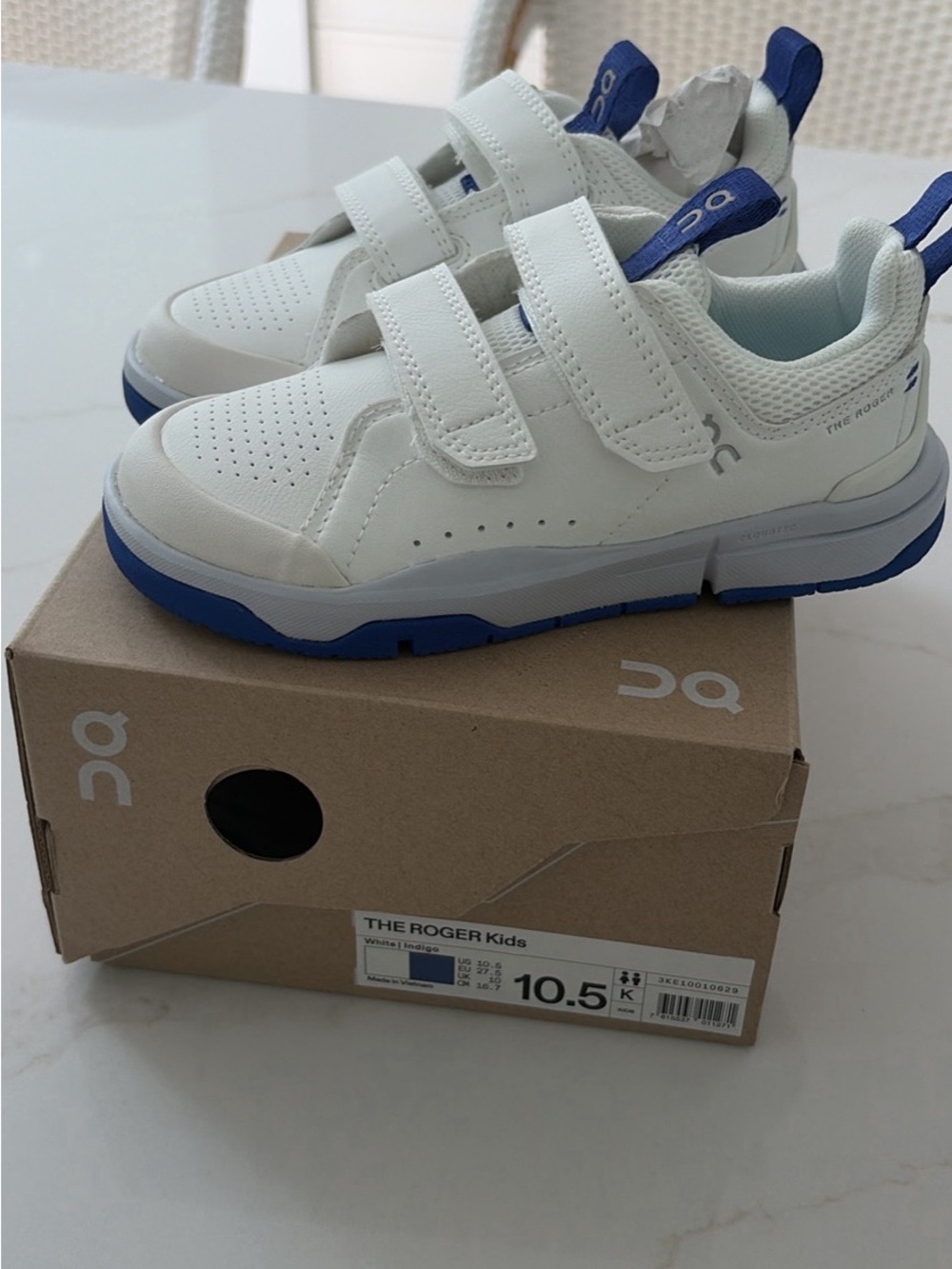 On Running Kids The Roger Sneakers